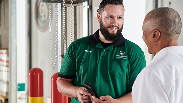 OD Dock Employee with Supervisor and Handheld