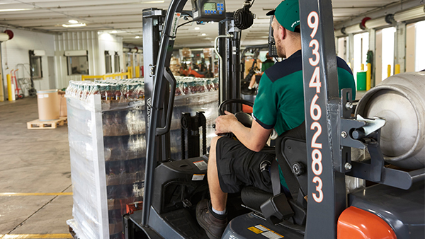 Consistency and Flexibility Weigh Heavy when Shipping to Foodservice Distribution Centers