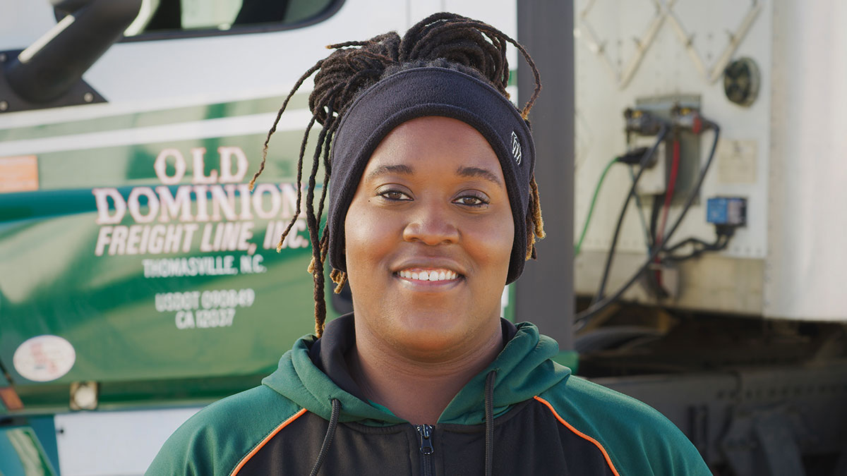 Driver_DeeCox_Headshot_1200x675.jpg